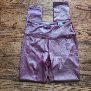 Tek Gear Workout Gear Women’s High Rise Leggings Metallic Chilled Red Small NWT